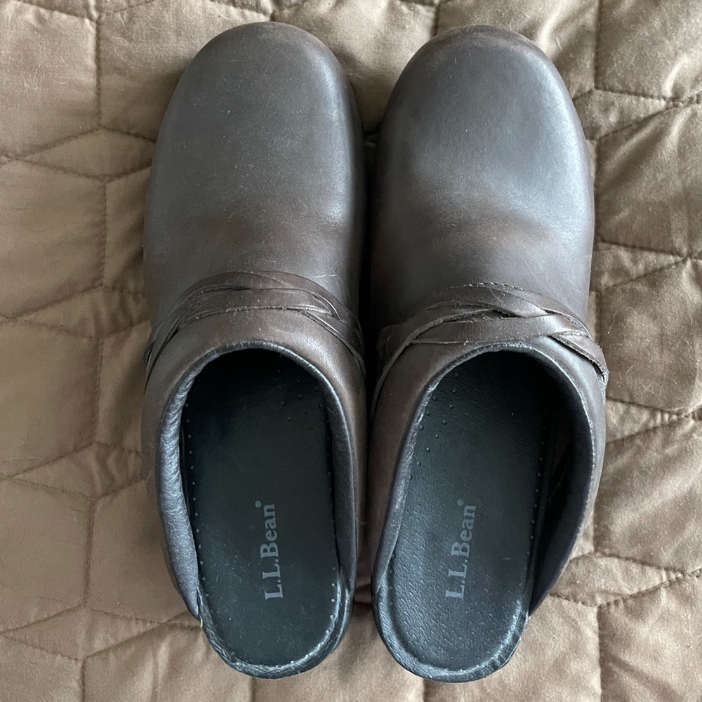 LLBean Clogs leather